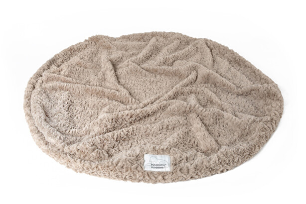 Ein beiger Ersatzbezug für Hundebetten der Serie PULMACELL cosy von MEDI-TECH vor weißem Hintergrund.